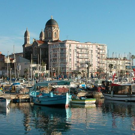 123 Sadi Carnot, Classe 2 Etoiles Saint-Raphaël Dış mekan fotoğraf