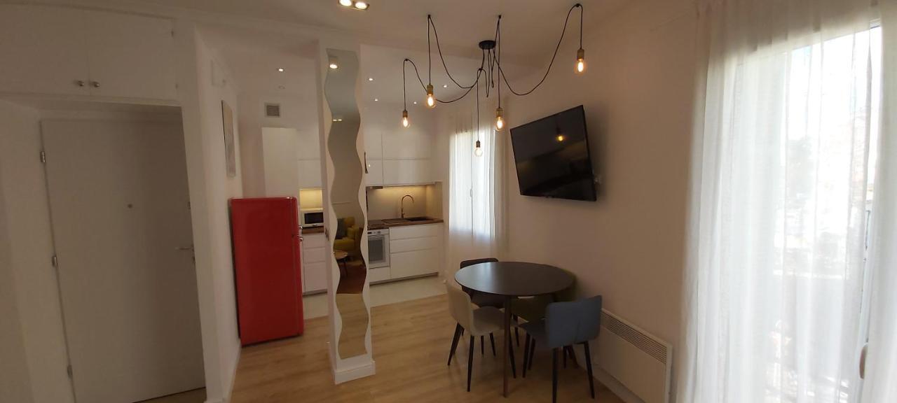 123 Sadi Carnot, Classe 2 Etoiles Saint-Raphaël Dış mekan fotoğraf